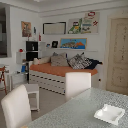 Palizzi 42 Apartman Nápoly